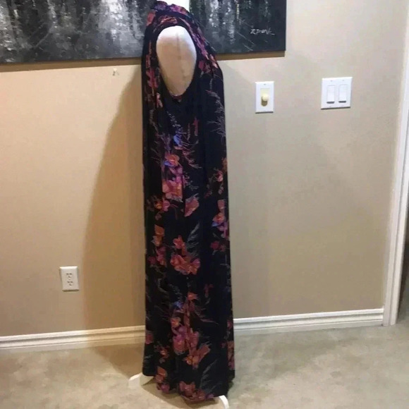 A New Day Floral High Neck Ruffle Maxi with Pockets-Size M - Picture 4 of 8